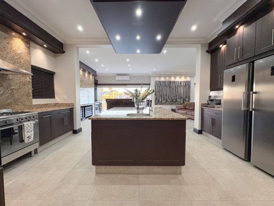 5 Bedroom Property for Sale in Marina Martinique Eastern Cape